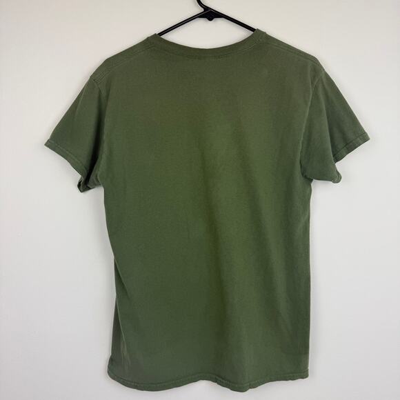 Riot Society Crewneck Take A Hike Boots 100% Cotton Hiking Green T-Shirt Medium - Picture 2 of 9